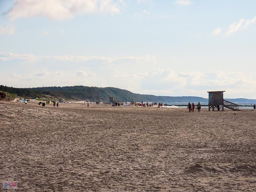 Plaża w Rowach w kierunku Dębiny