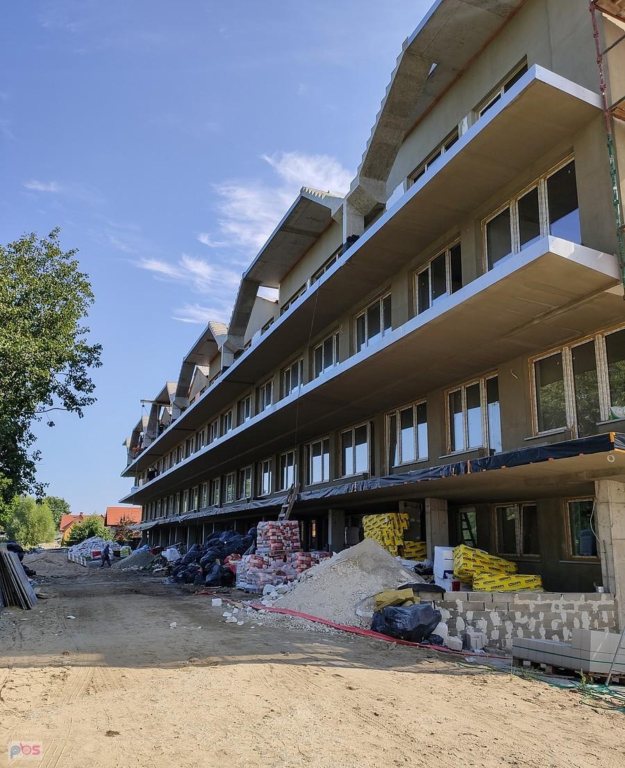 Rowy - budowa wielkiego apartamentowca