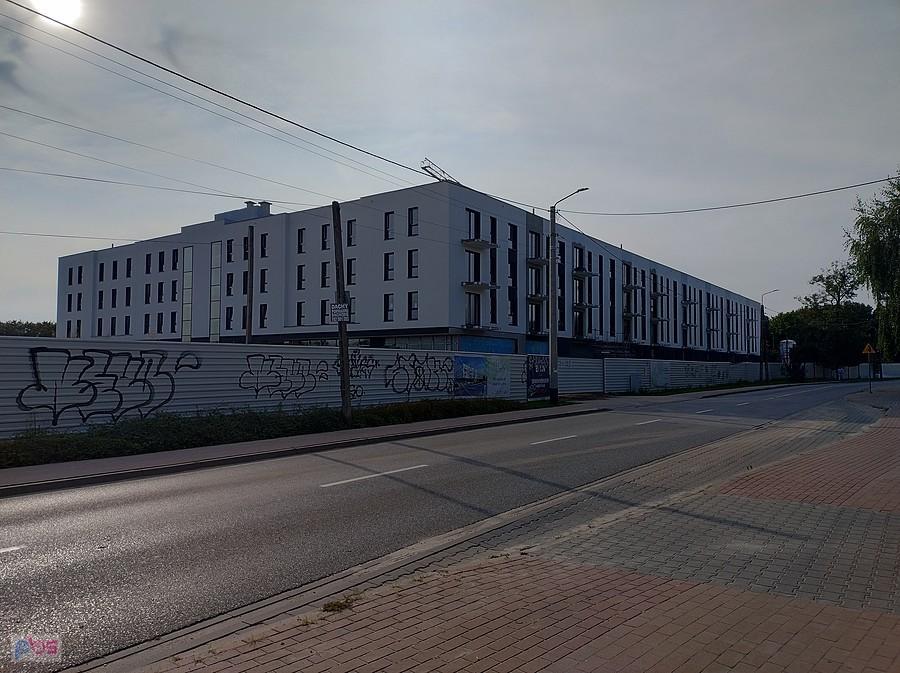 Nowy blok w Ożarowie