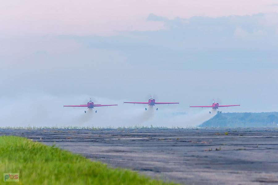 Samoloty Extra 330 LC - grupa akrobacyjna Fire Birds - AirShow Rudniki 2025
