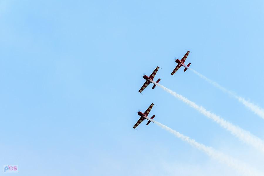 Samoloty Extra 330 LC - grupa akrobacyjna Fire Birds - AirShow Rudniki 2025