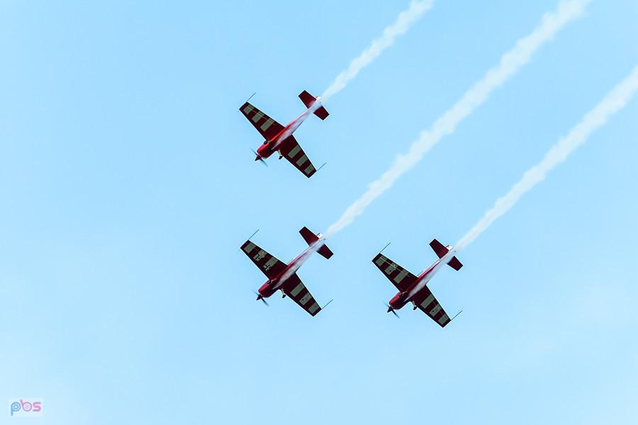 Samoloty Extra 330 LC - grupa akrobacyjna Fire Birds - AirShow Rudniki 2025