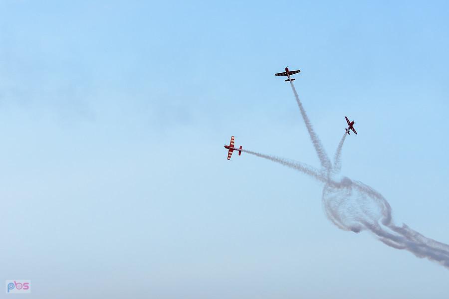 Samoloty Extra 330 LC - grupa akrobacyjna Fire Birds - AirShow Rudniki 2025