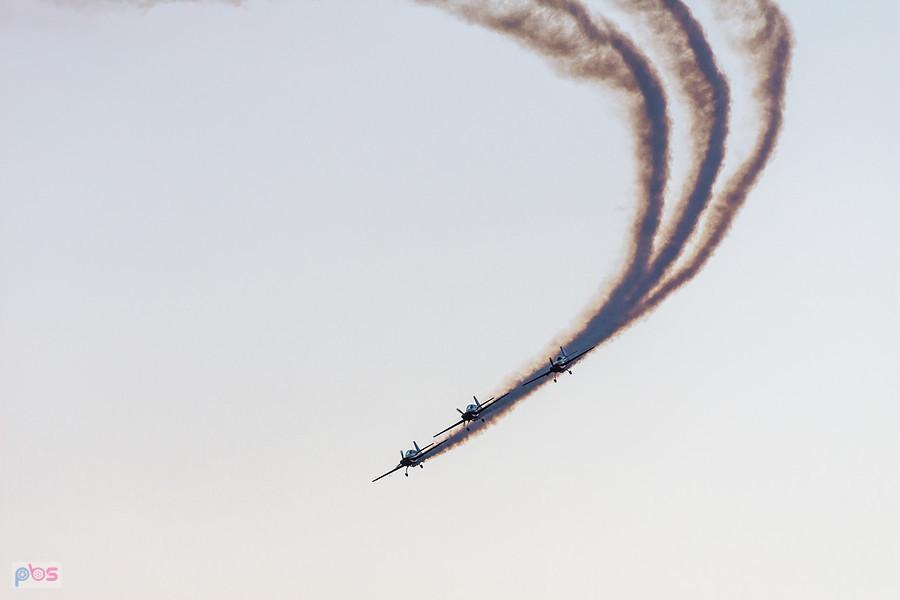 Samoloty Extra 330 LC - grupa akrobacyjna Fire Birds - AirShow Rudniki 2025