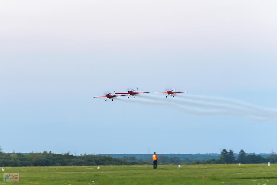 Samoloty Extra 330 LC - grupa akrobacyjna Fire Birds - AirShow Rudniki 2025