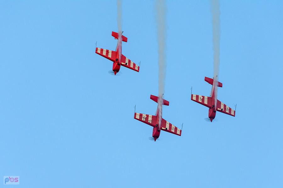 Samoloty Extra 330 LC - grupa akrobacyjna Fire Birds - AirShow Rudniki 2025
