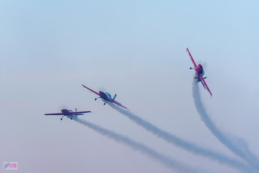 Samoloty Extra 330 LC - grupa akrobacyjna Fire Birds - AirShow Rudniki 2025