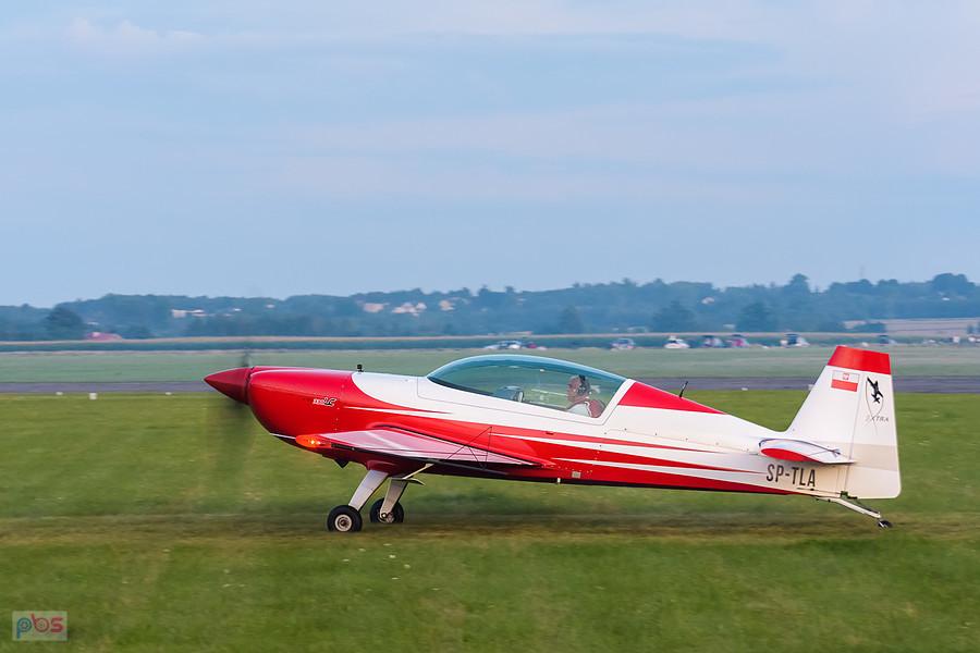 Extra 330 LC #SP-TLA - pilot Adam Labus - grupa akrobacyjna Fire Birds - AirShow Rudniki 2025