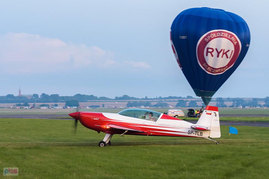 Extra 330 LC #SP-TLB - pilot Sebastian Nowicki - grupa akrobacyjna Fire Birds - AirShow Rudniki 2025