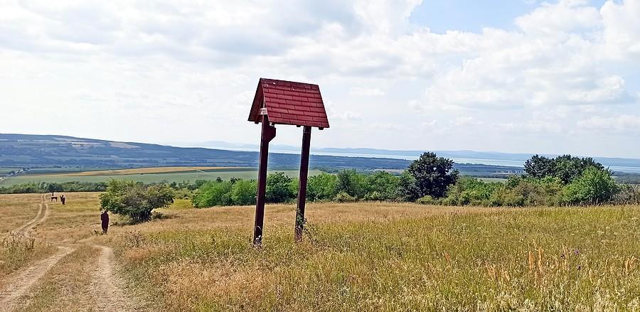 W najwyższym punkcie Plenerowego Parku Rzeźb w Nezde nad Balatonem