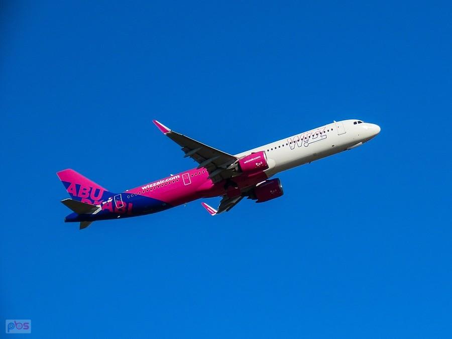Airbus Wizz Air poleciał gdzieś tam na południe