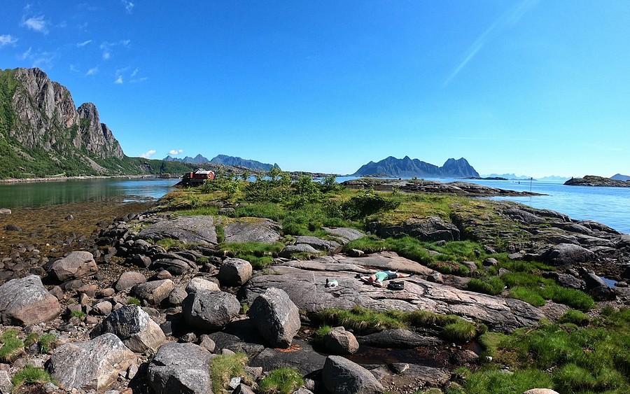 Dojechaliśmy do Svolvær i czas na wylegiwanie, tylko piwa brak ...