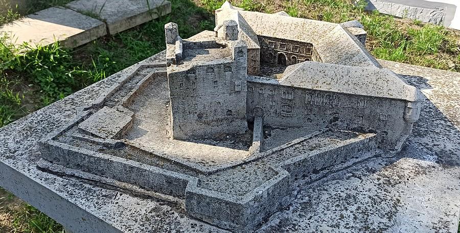 Jeden z zamków na Węgrzech w miniaturze