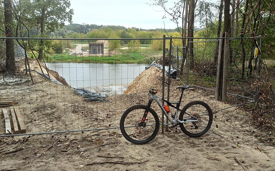 W pobliżu Mariny w Czerwonaku ruszyła budowa nowej kładki