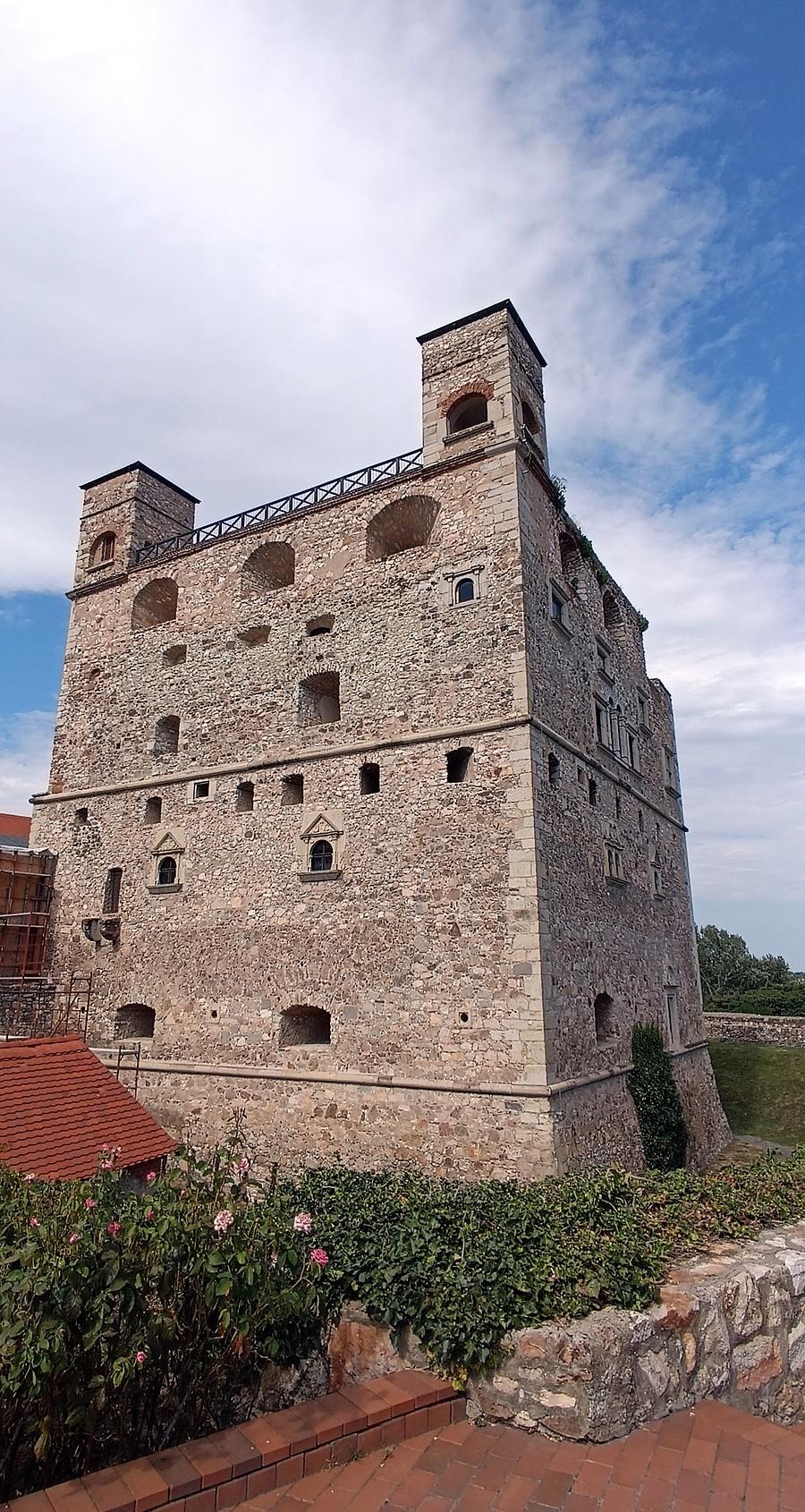 Czerwona Wieża w Sarospatak