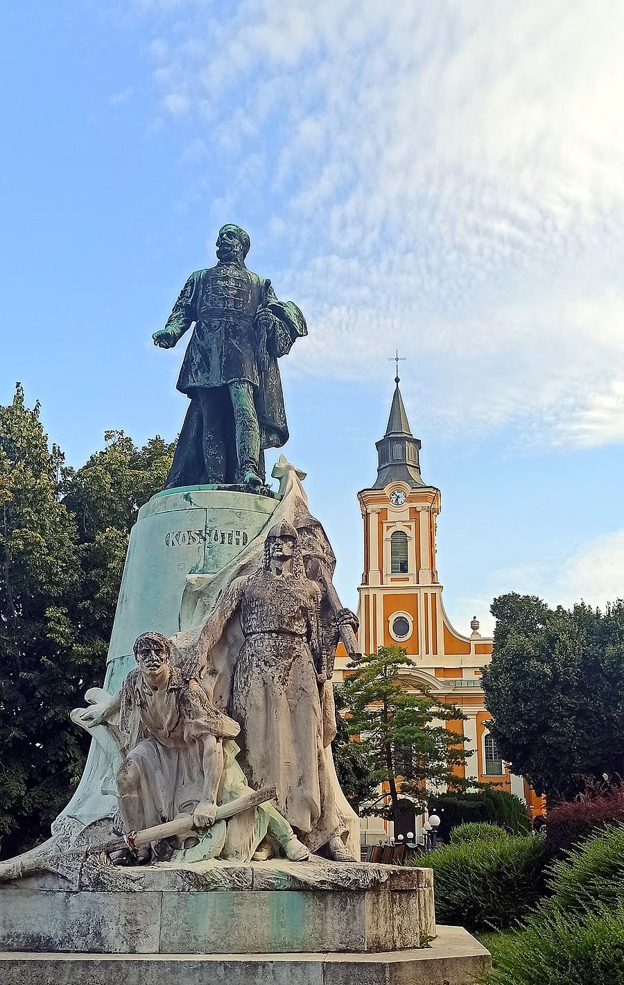 Pomnik Lajosa Kossutha w Sátoraljaújhely