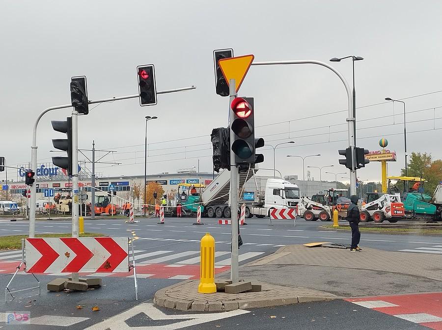 A tu remont nawierzchni na Powstańców Śląskich