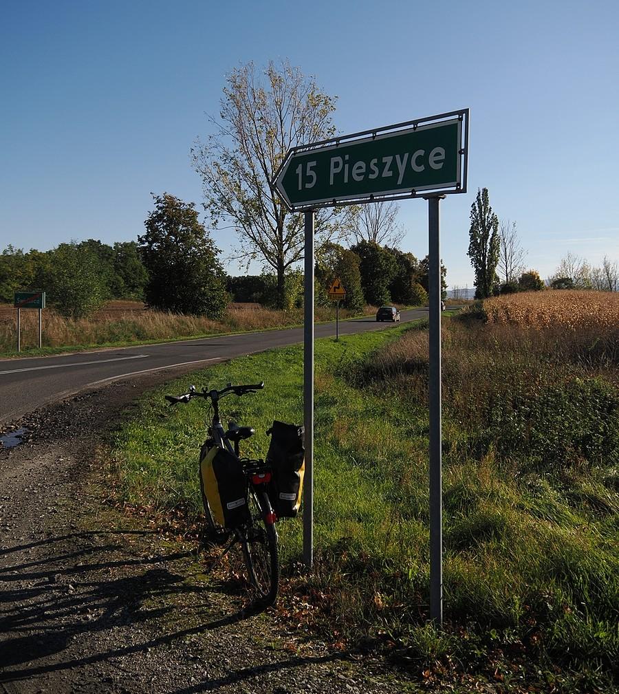 Skręcam ze Świdnicy na Pieszyce