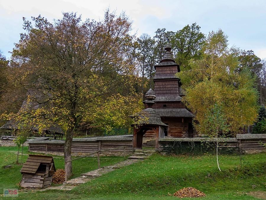 Bardejovské Kúpele - skansen, cerkiew ze Zboja i studnia zrębowa