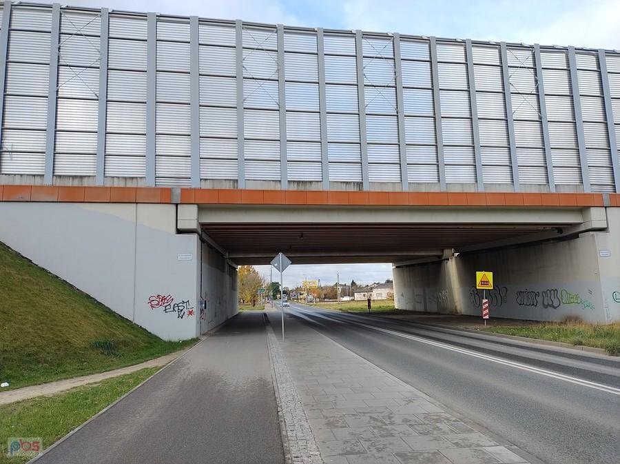 Przejazd pod autostradą A2