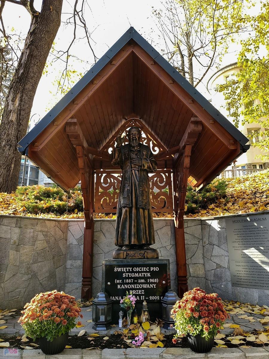 Szczawnica - Ojciec Pio pojawił się na ul. Zdrojowej
