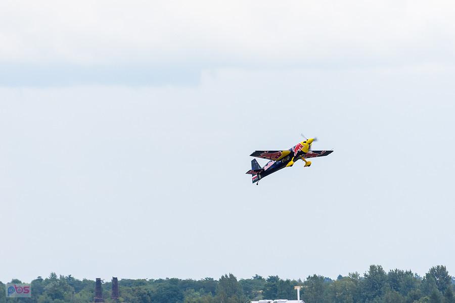 Zivko Edge 540T #SP-YLC i pilot Łukasz Czepiela