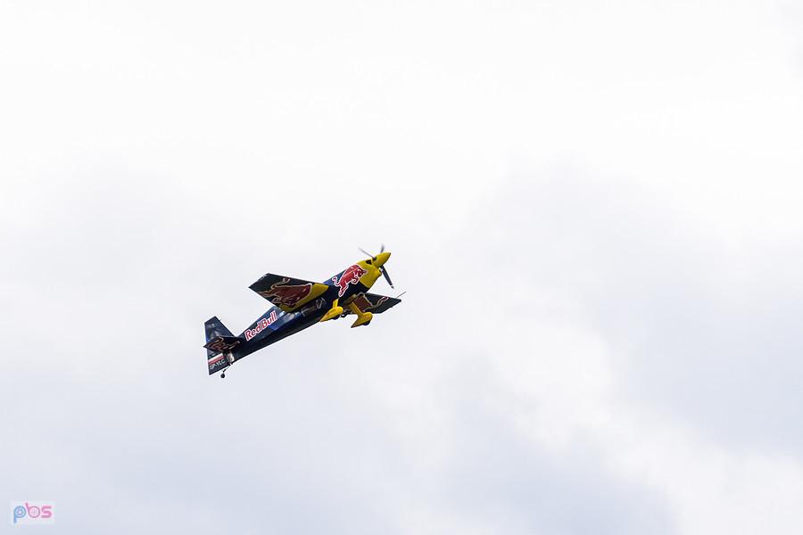 Zivko Edge 540T #SP-YLC i pilot Łukasz Czepiela
