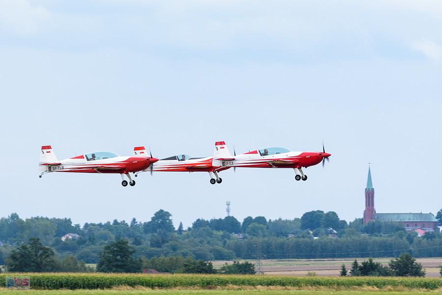 Extra 330 LC #SP-TLA, #SP-TLB - #SP-TLC - grupa Firebirds