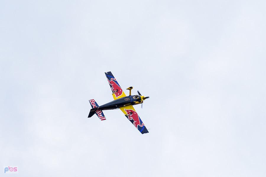 Zivko Edge 540T #SP-YLC i pilot Łukasz Czepiela