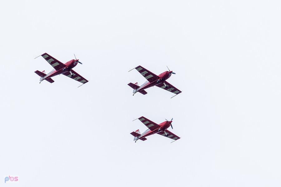 Extra 330 LC #SP-TLA, #SP-TLB - #SP-TLC - grupa Firebirds