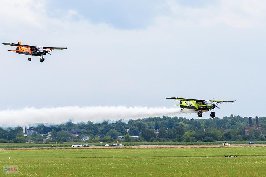Bushcat Demo Team - SkyReach BushCat #SP-SMOG (pilot Dominik Motoła) i # SP-SZKY (Pilot Marcin Zaborowski)