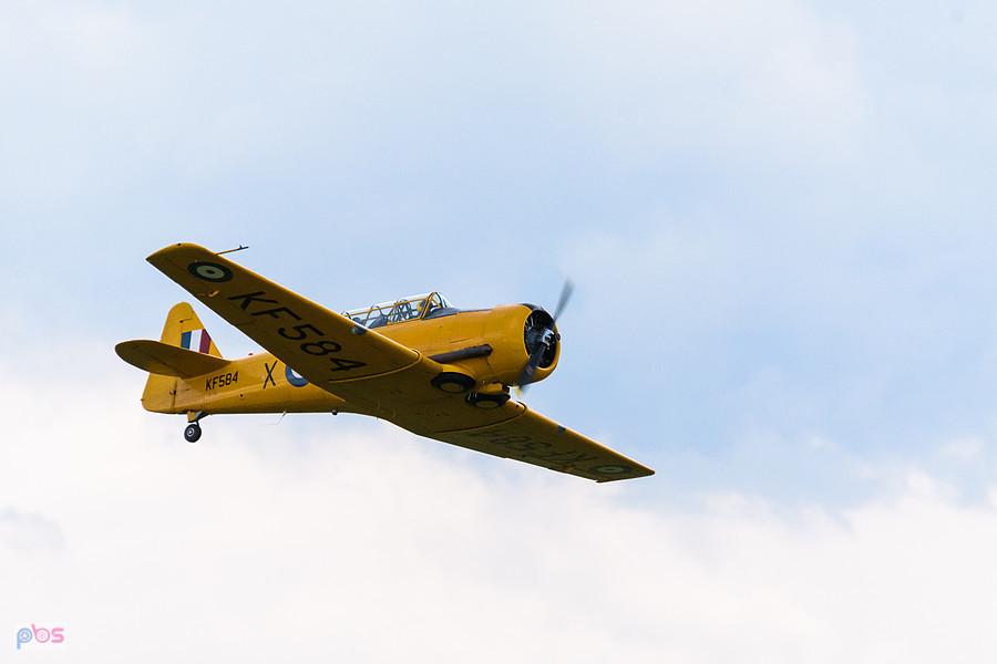 North American T-6 "Harvard" Mk.4M #KF584 (SP-YIX) z 1953 roku - trening przed AirShow Rudniki 2025, pilot Jacek Mainka