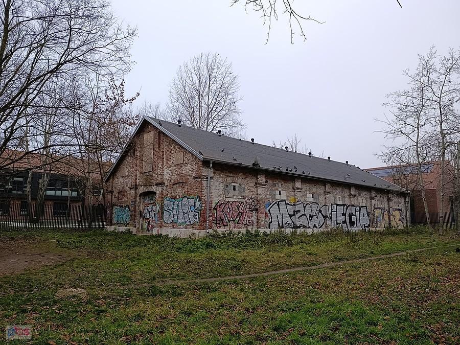 Stajnia folwarku Moczydło