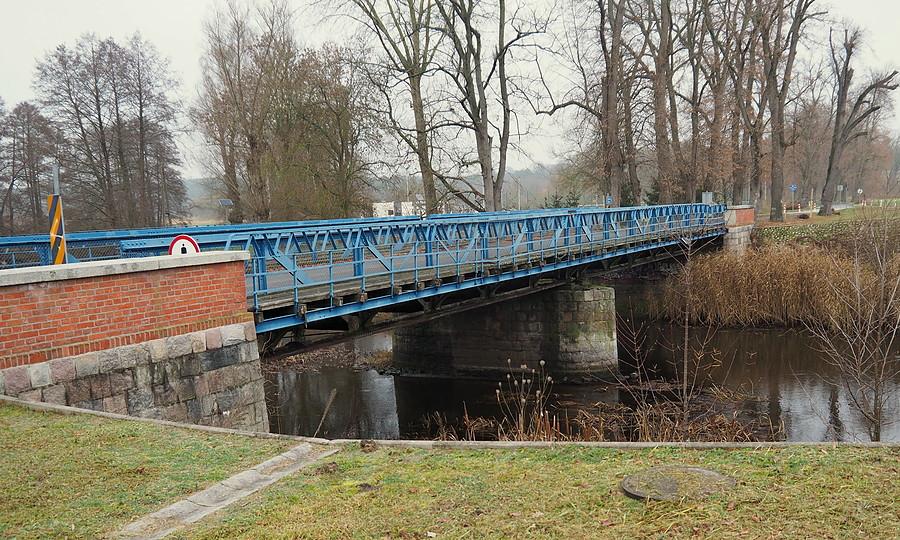 Stary most stały, obecnie tylko dla pieszych i rowerów