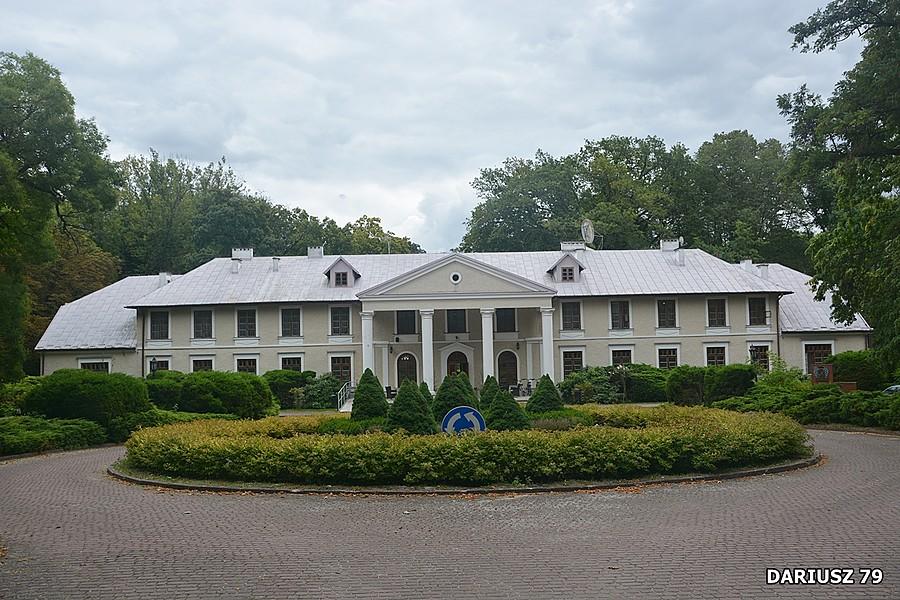 Pałac - Rytwiany