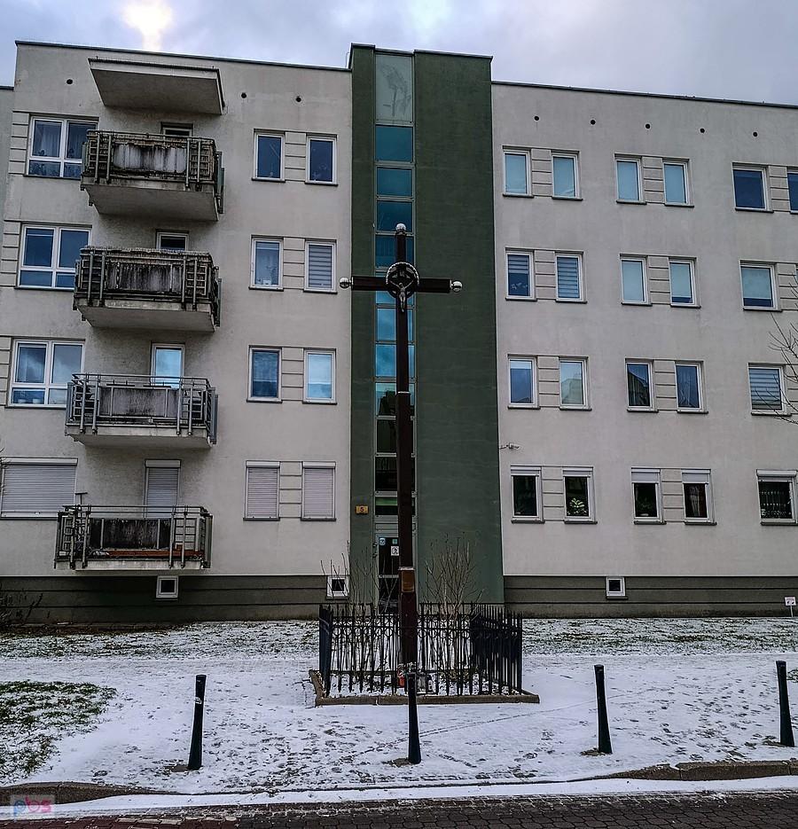 Krzyż na Nowoursynowskiej