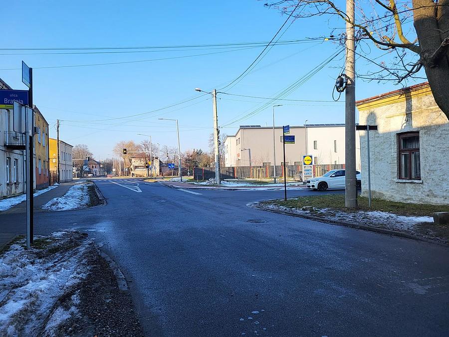 Zagadka ... kto na tym skrzyżowaniu ma pierwszeństwo?