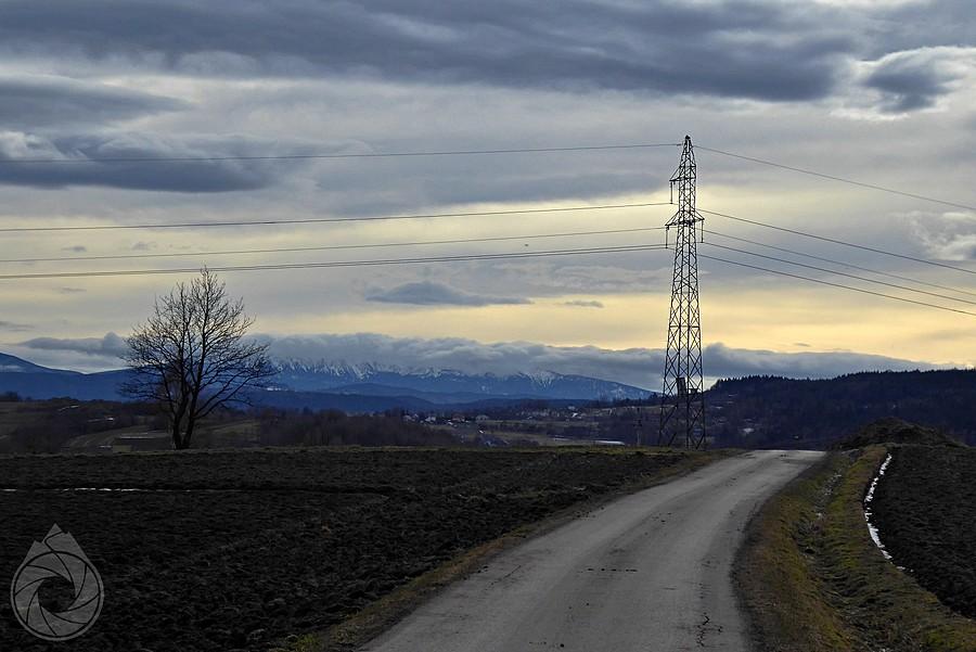 droga wierzchowiną w stronę Babiej Hory