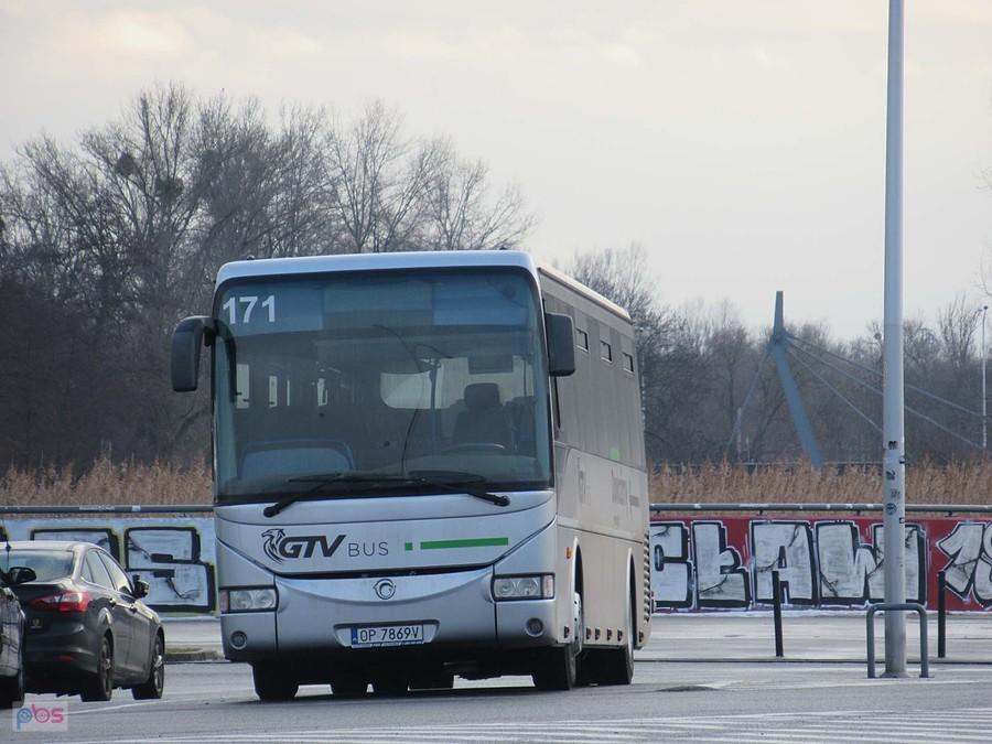 Irisbus Crossway 12.8M pod wrocławskim stadionem