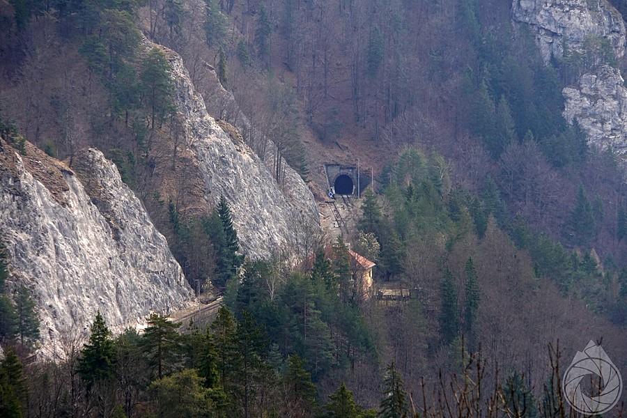 tunele kolejowe wydrążone w skałach Vel'kej Fatry