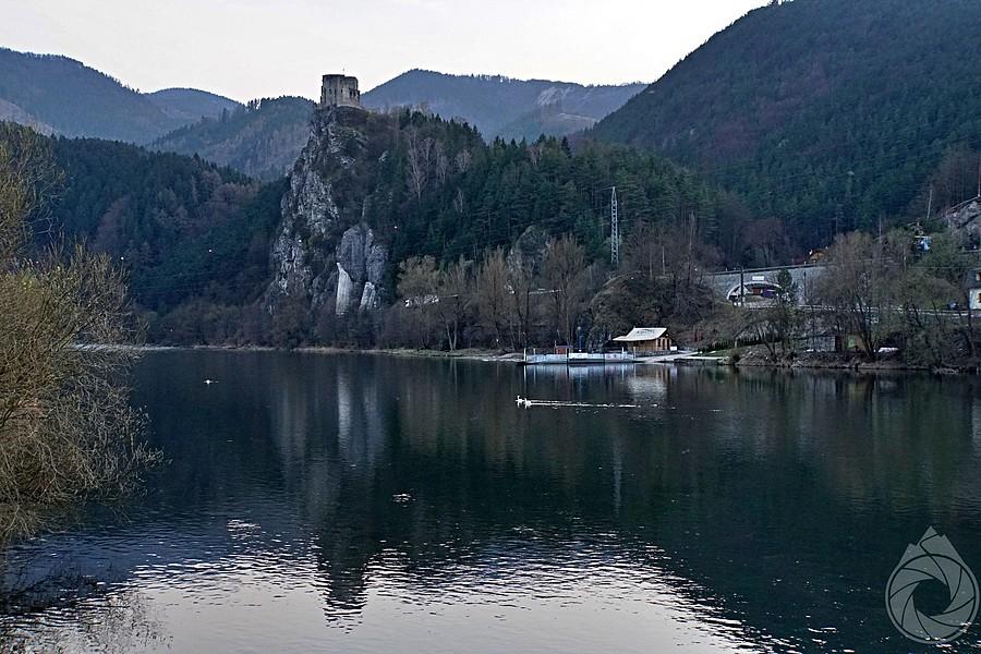 Strečniansky hrad nad Nezbudská Lúčką