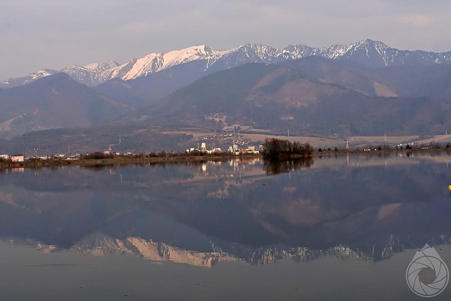Vodné dielo Žilina i Mala Fatra w tle