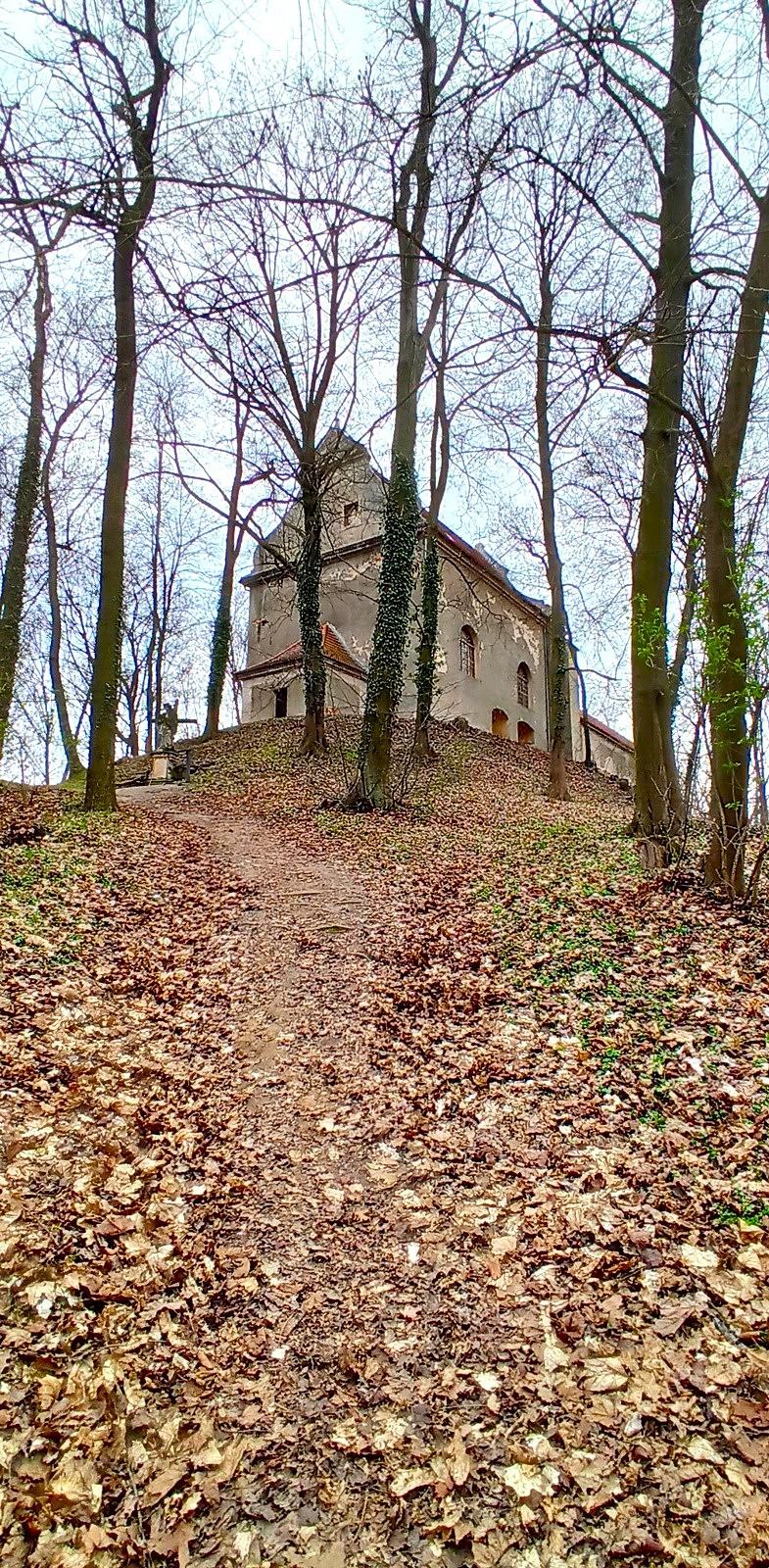 Góra (190 m n.p.m.) i kościół św. Anny