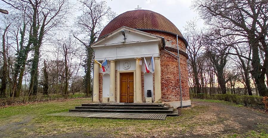Kaplica grobowa von Schlabrendorfów w Szczepowie