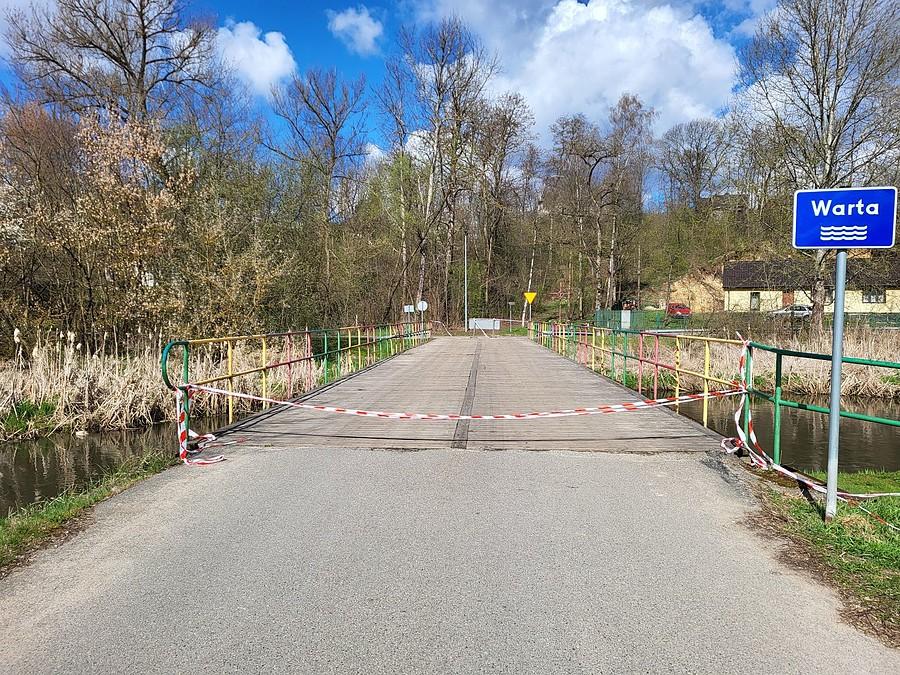 Zamknięty most w Rajsku