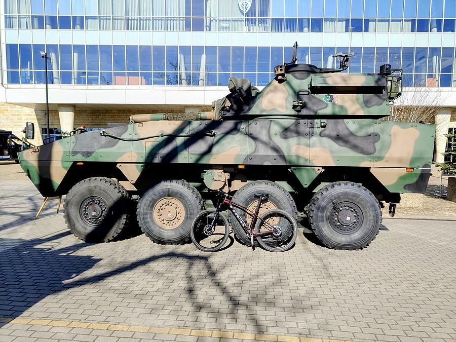 Samobieżny moździerz kołowy M120 Rak 120 mm.