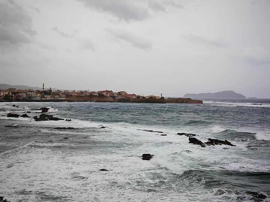 Chania i Morze Kreteńskie.