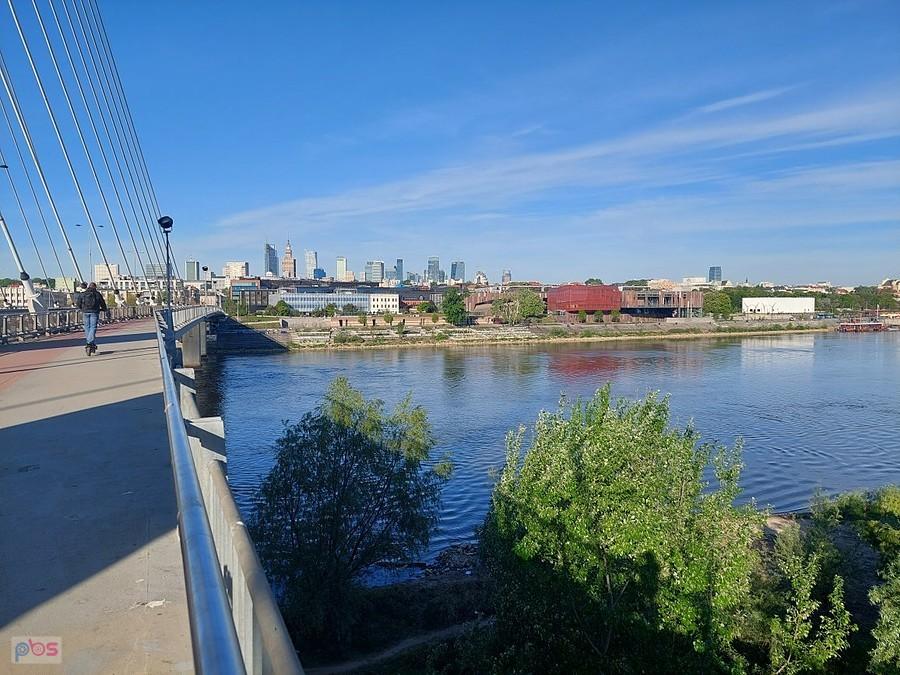 Panorama warszawskiego downtown z mostu Świętokrzyskiego