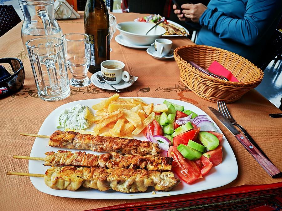 Wjechało souvlaki.
