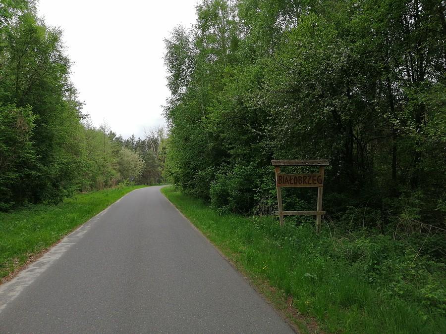 Białobrzeg, wioska przed Zagórowem.